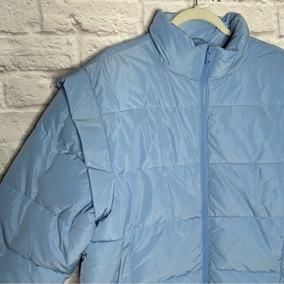 NWT WEWOREWHAT Snap Off Sleeve Puffer Jacket in Blue Bell - Picture 8 of 16